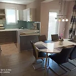 Roncevic Apartament *