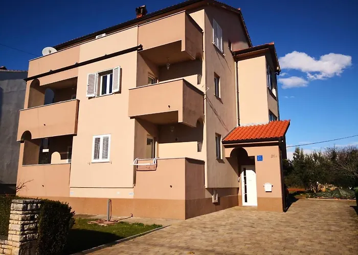 Roncevic Appartamento *
