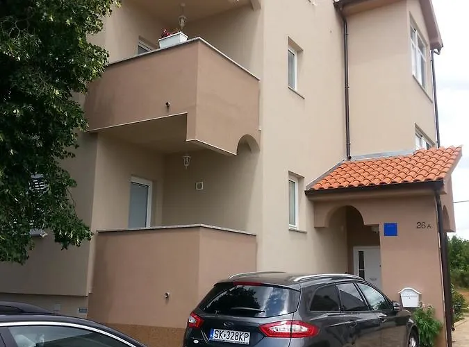 Roncevic Appartement *